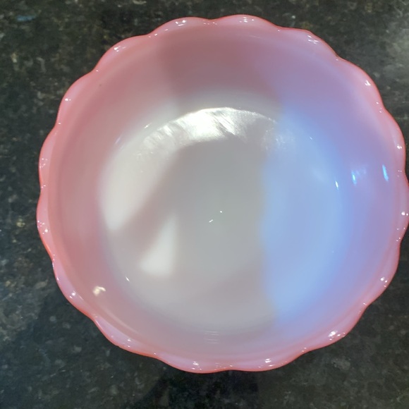 vintage Red Milkglass Pedestal Compote Excellent Condition. - Picture 2 of 4